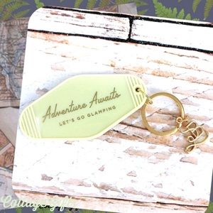 ADVENTURE AWAITS Retro Repro Motel Keychain